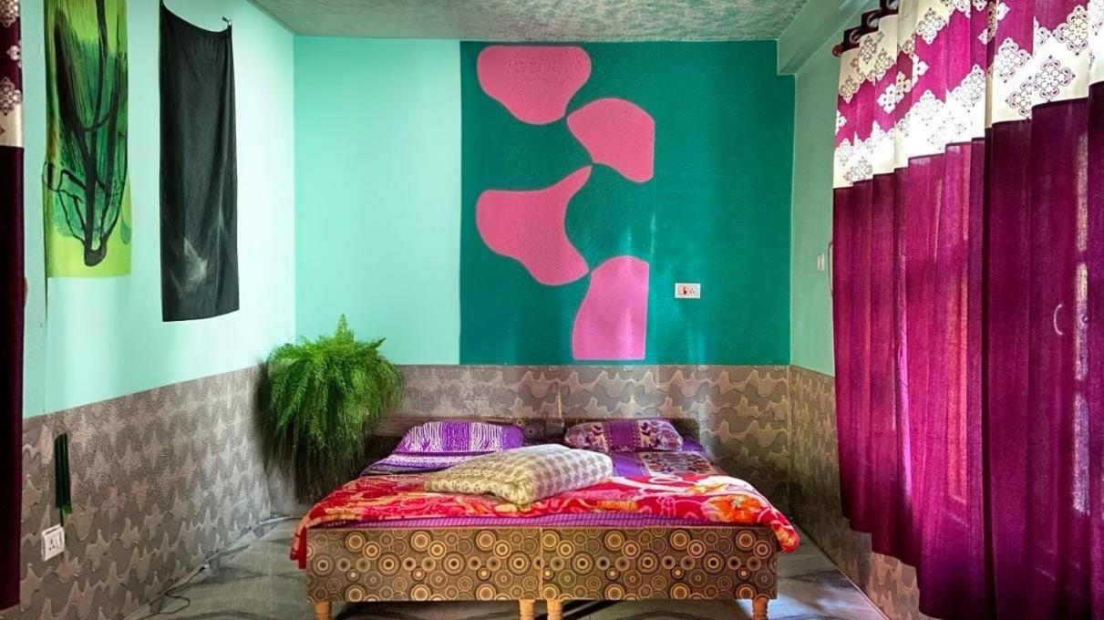 קאסול Nucleus Guest House מראה חיצוני תמונה