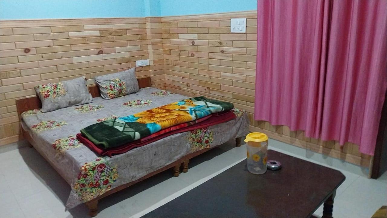 קאסול Nucleus Guest House מראה חיצוני תמונה